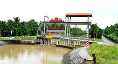 Trà Vinh chuẩn bị nguồn nước sạch cung cấp cho người dân ứng phó hạn, mặn